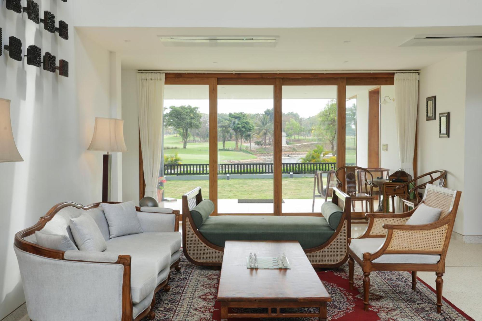 Saffronstays Niranta- 4-bdr On Golf Course Near Bangalore