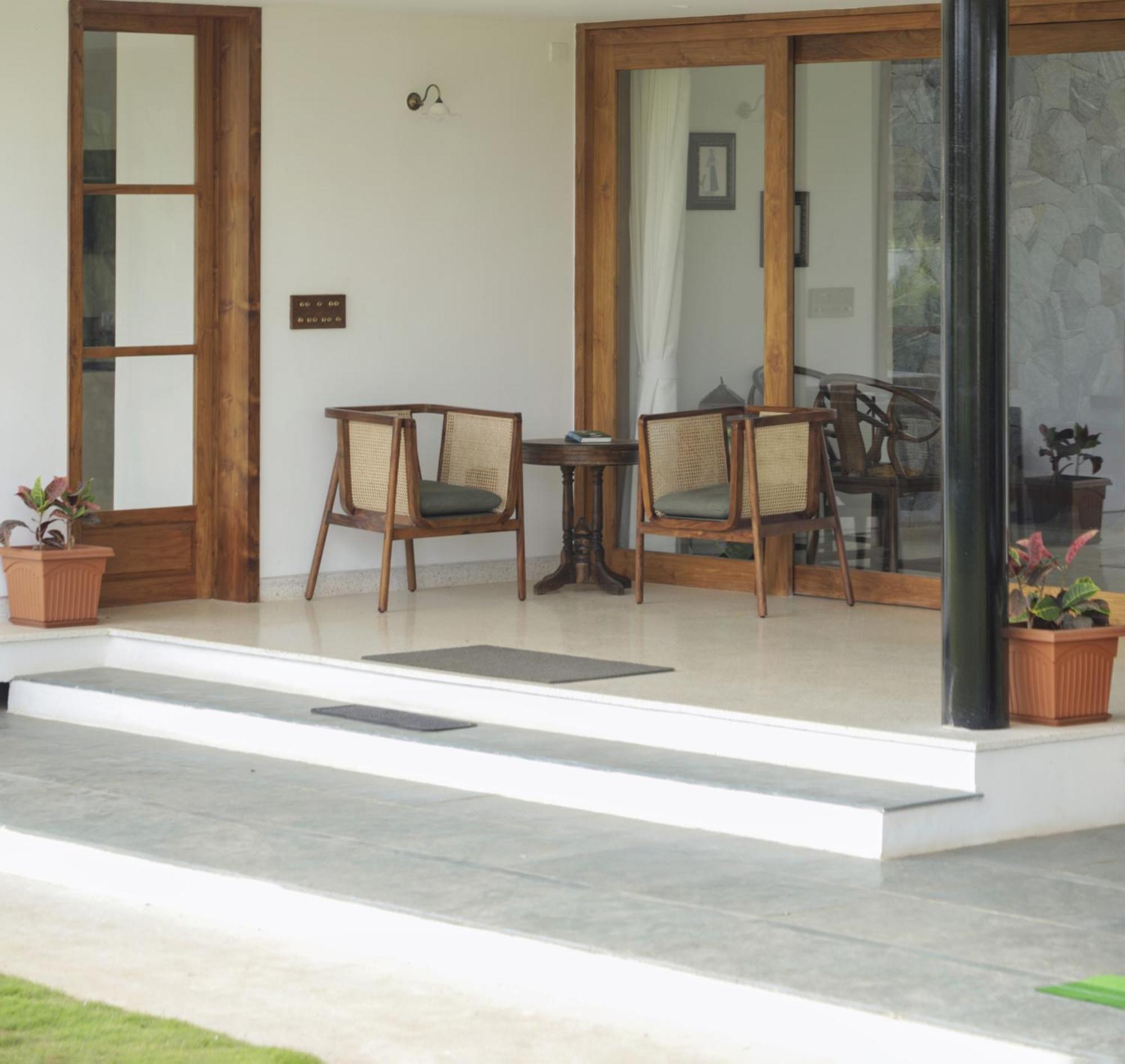 Villa Saffronstays Niranta- 4-bdr On Golf Course Near