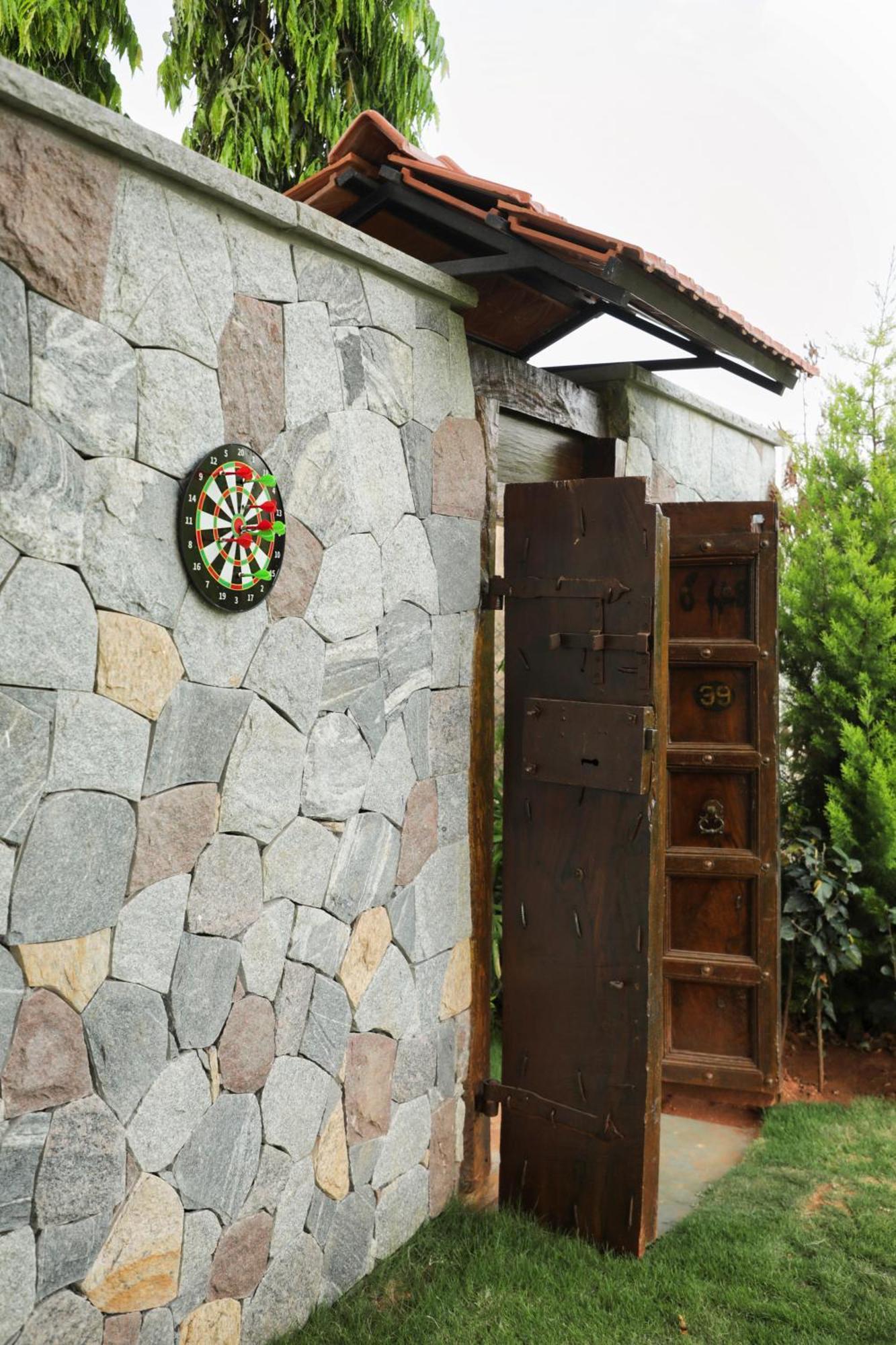 Saffronstays Niranta- 4-bdr On Golf Course Near Villa Bangalore