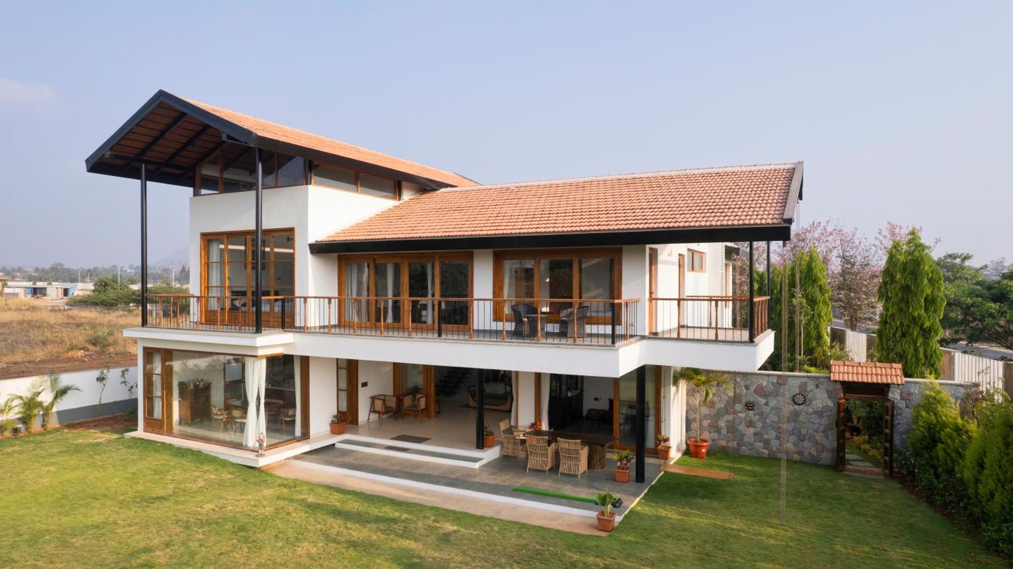 Villa Saffronstays Niranta- 4-bdr On Golf Course Near Bangalore