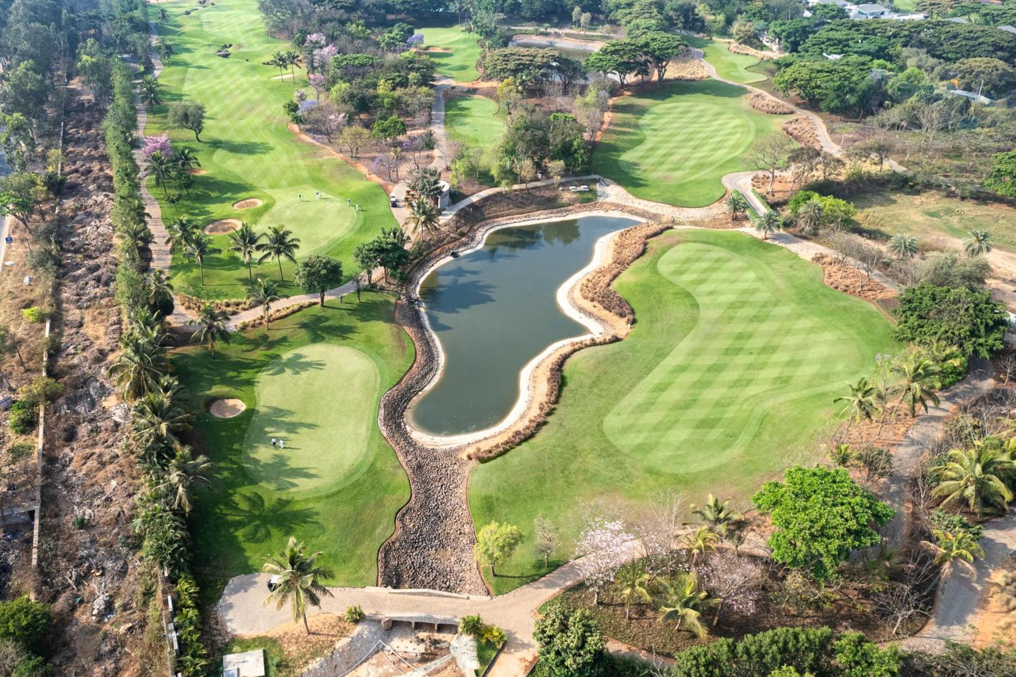 Saffronstays Niranta- 4-bdr On Golf Course Near Villa Bangalore