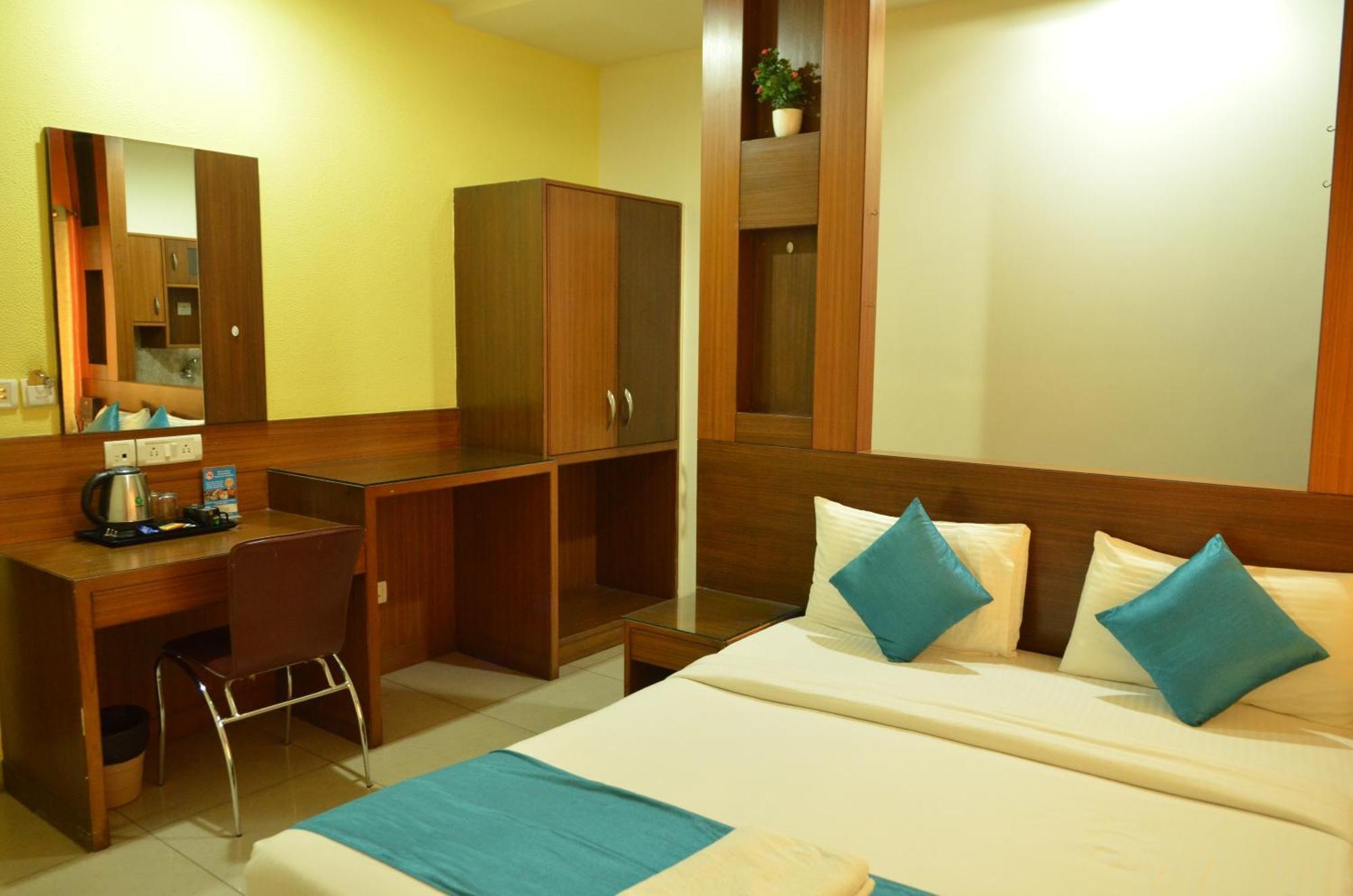 Hotel Cubbon - 10 Minute Walk To Mg Road, Mg Road Metro And Church Street Bangalore