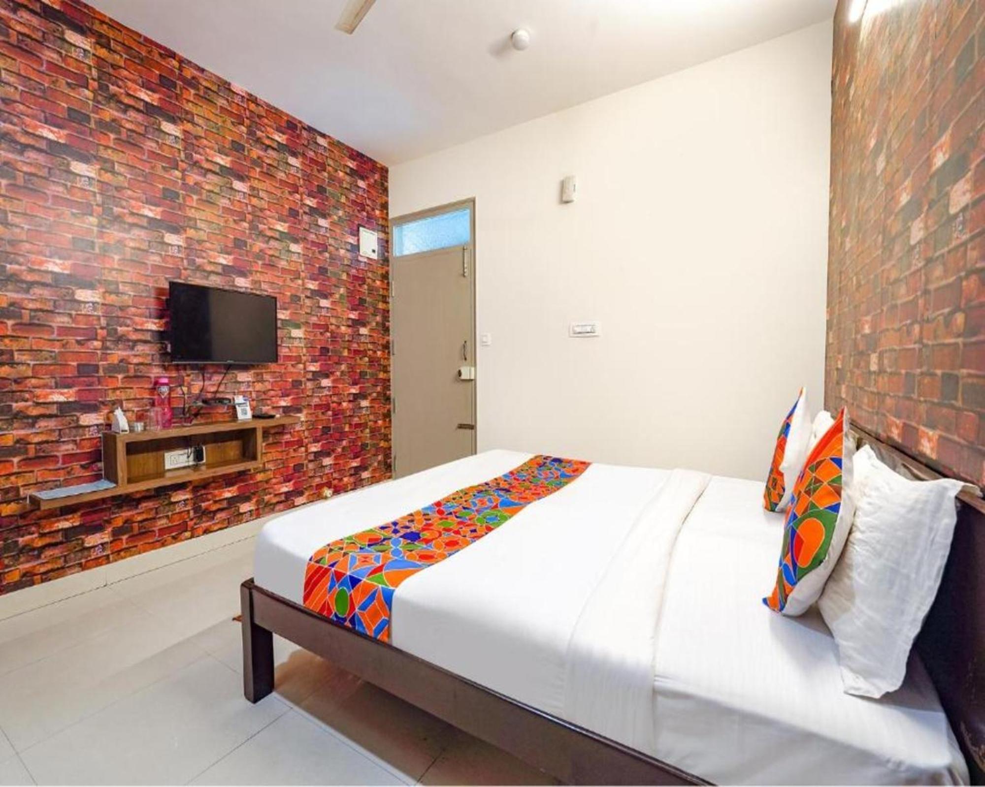 Hotel Fabexpress Kings Hrbr Layout - Nr Manyata Tech Park