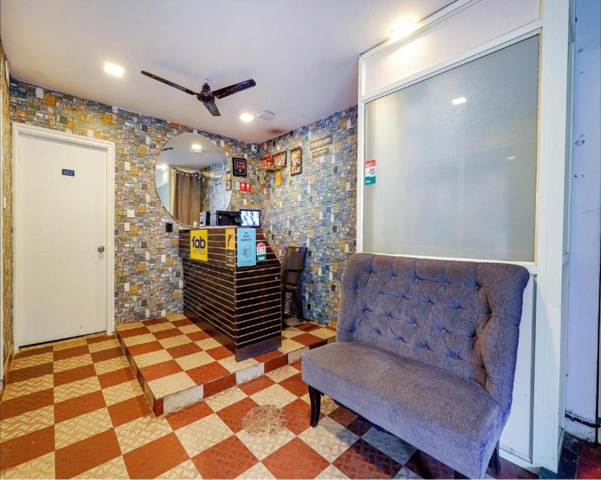 Fabexpress Kings I Hotel Bangalore