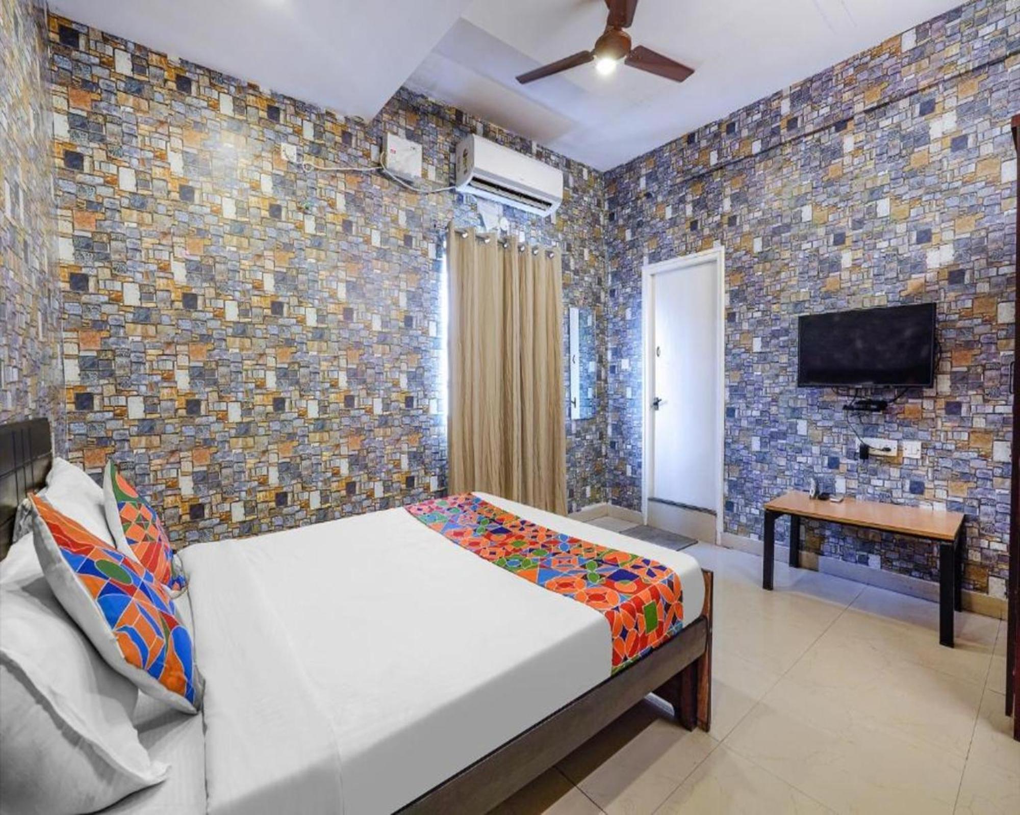 Fabexpress Kings I Hotel