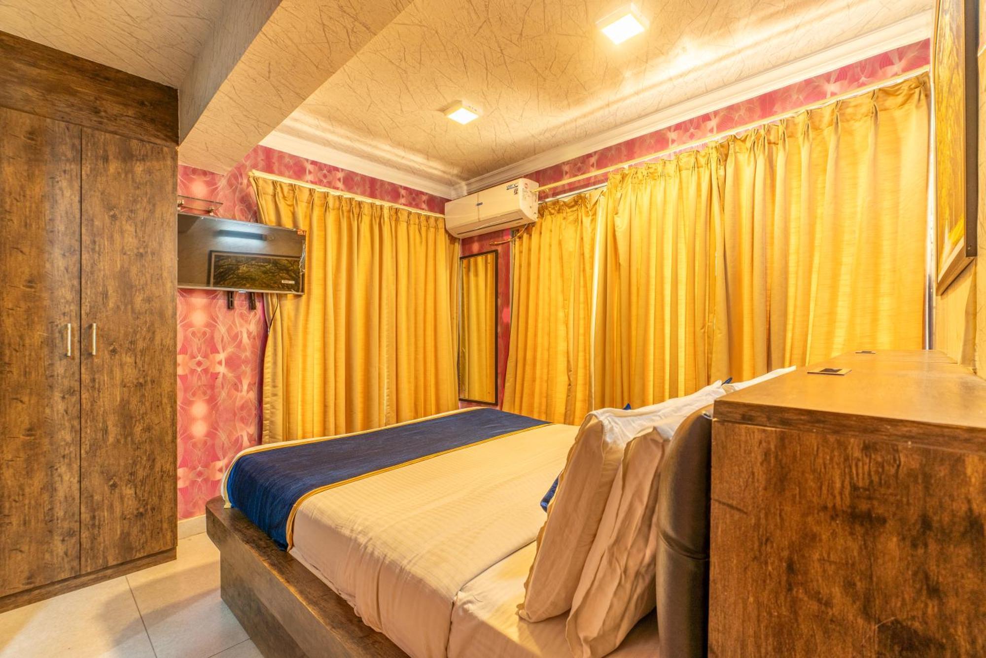 Seasons - Jp Nagar Hotel 3*