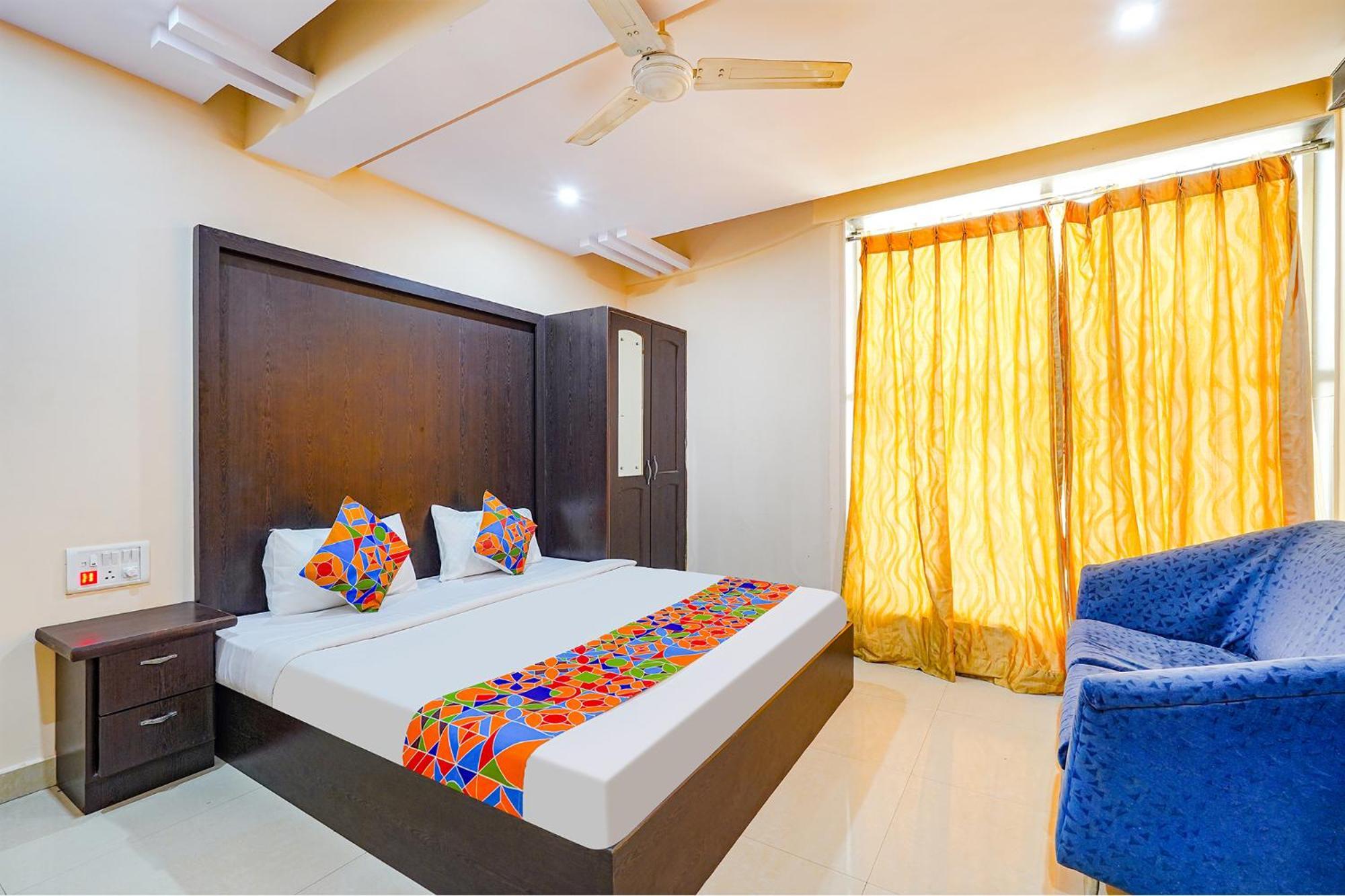 Hotel Fabhotel Bns 3*