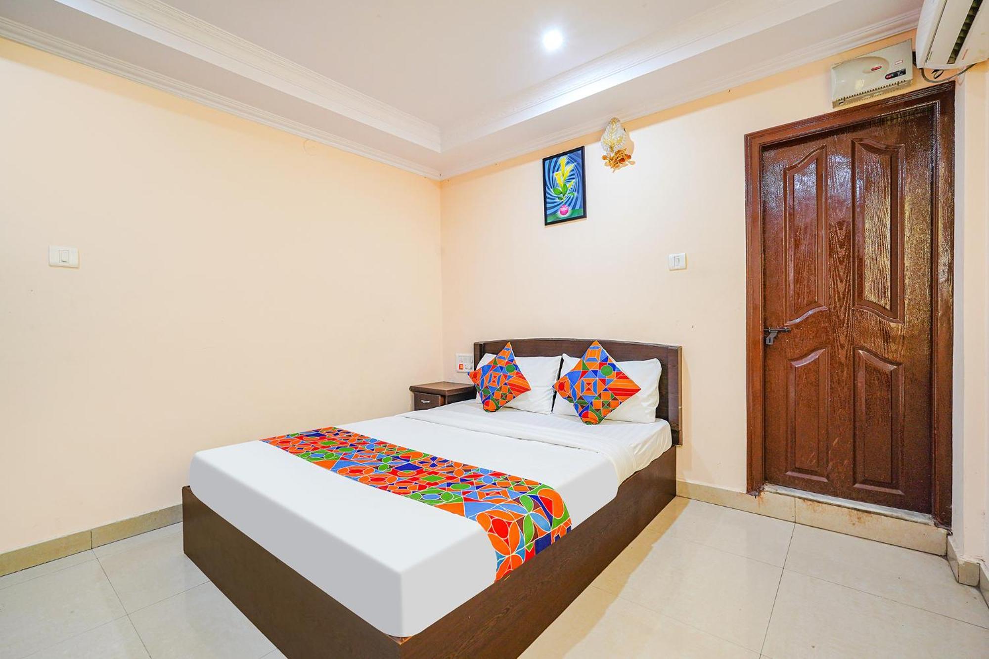 Fabhotel Bns Hotel 3*
