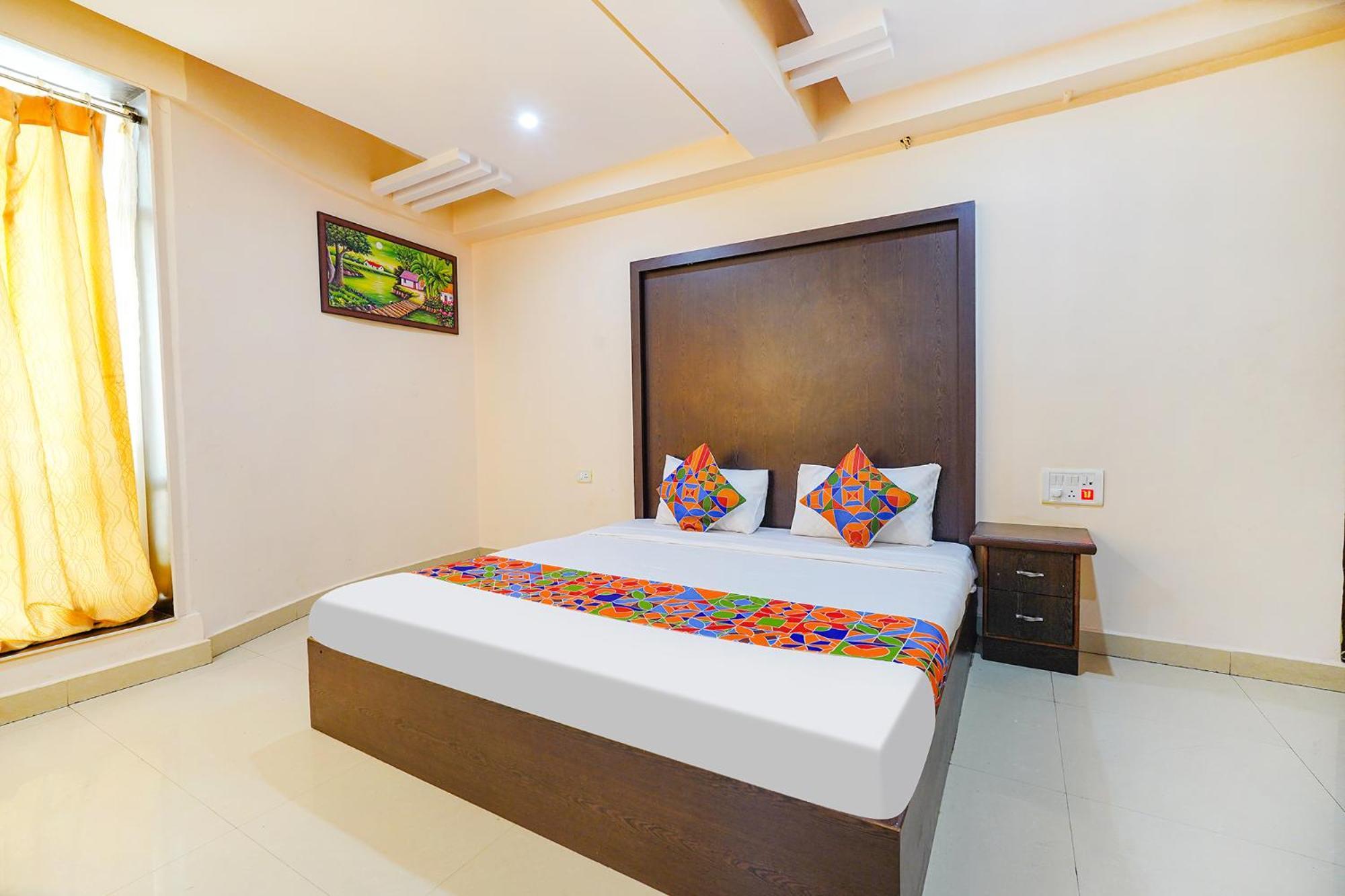 Fabhotel Bns Hotel 3*