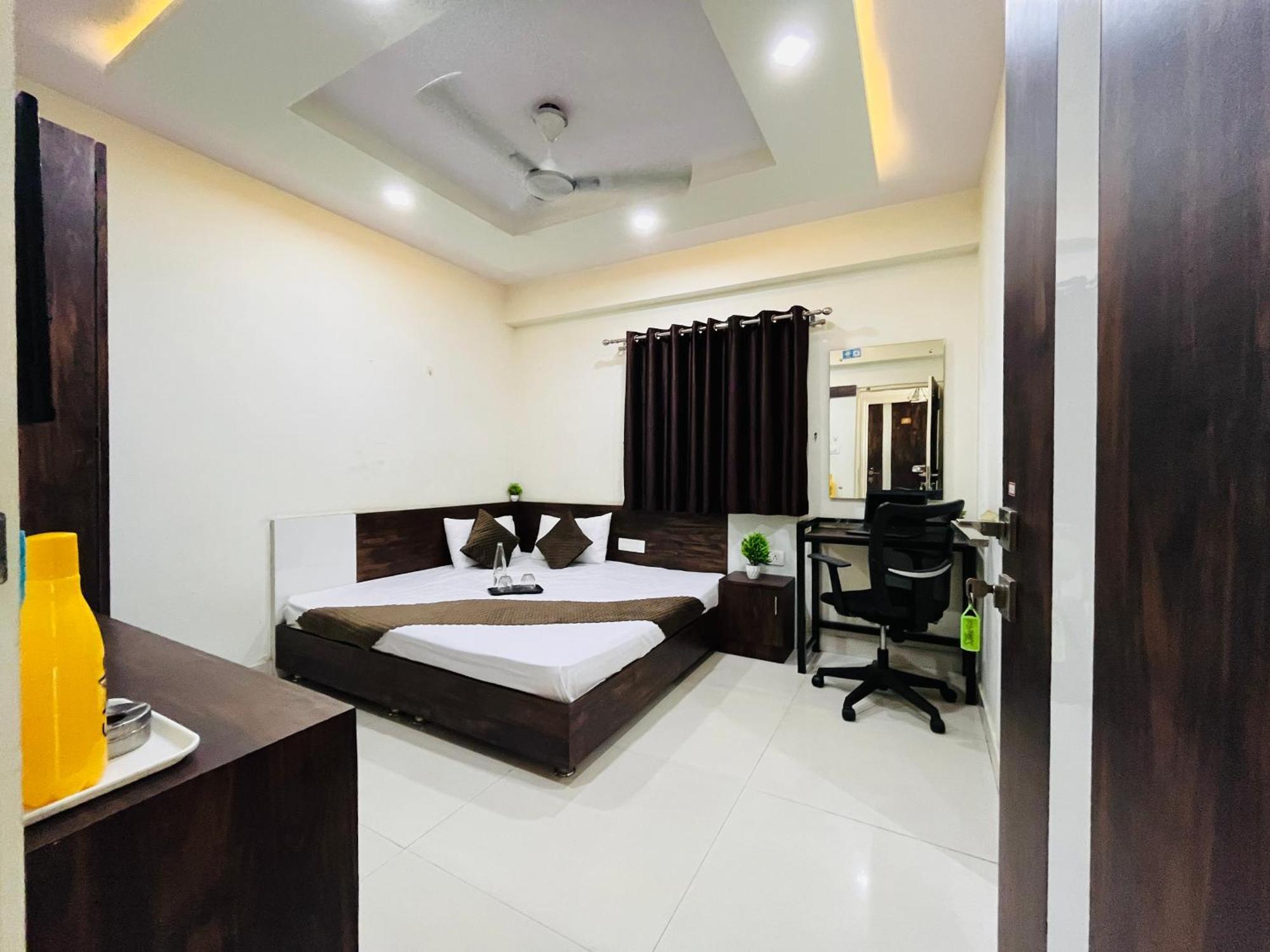 Myworkstay Btm Hotel