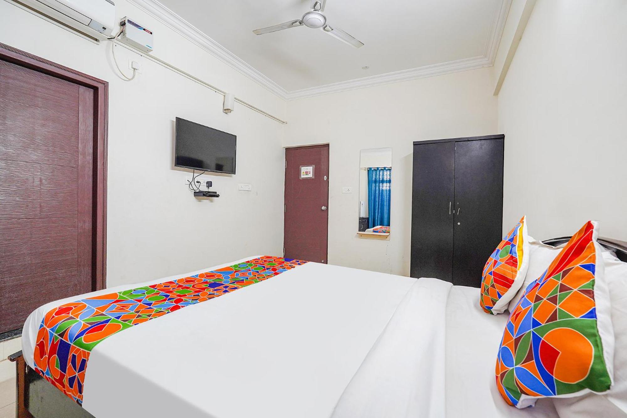 Fabhotel Emirates Hotel 3*