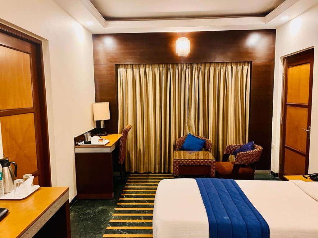 Dr Rajkumar International Hotel 3*