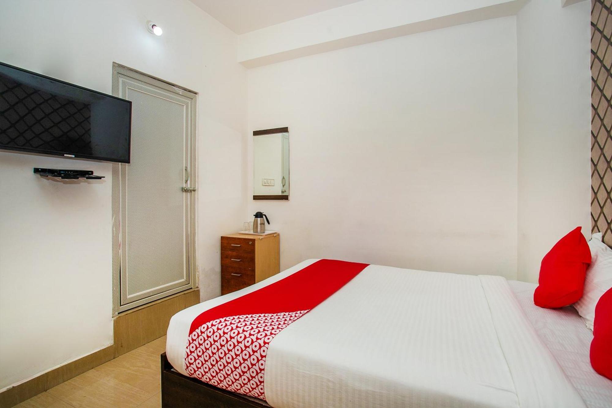 Hotel Oyo Splenor 3*