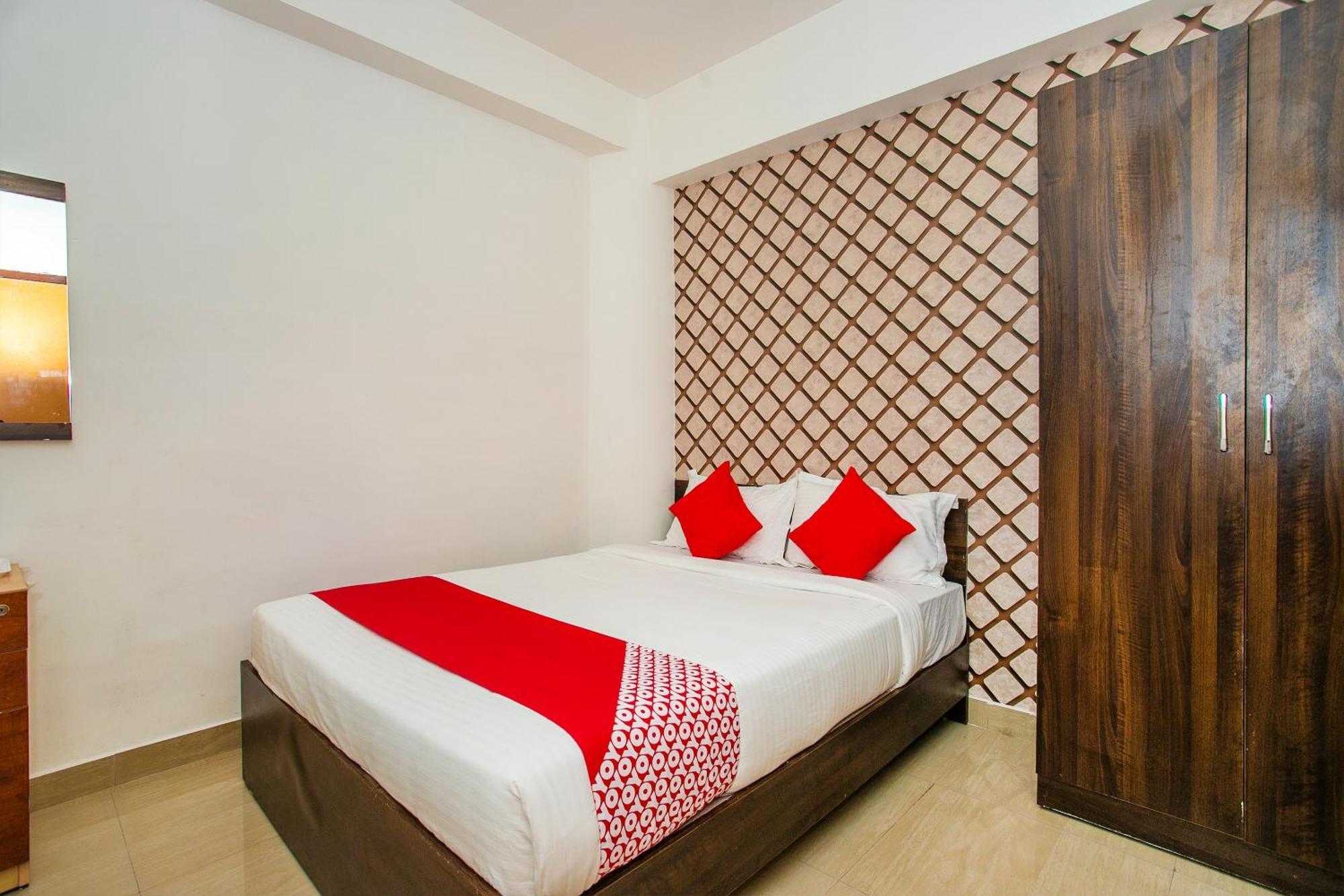 Hotel Oyo Splenor Bangalore