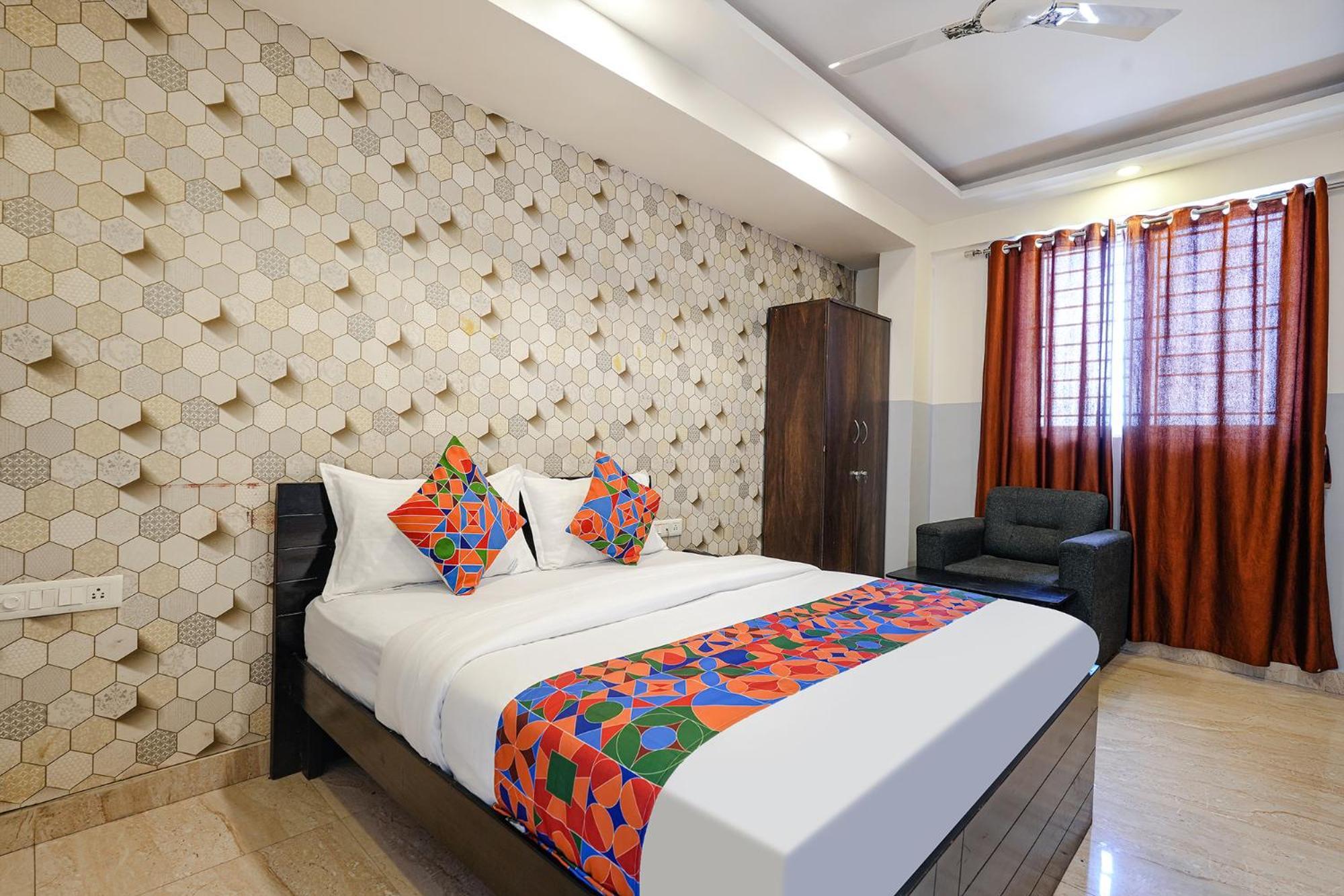 Hotel Fabexpress 24 - Nr Sagar Hospital