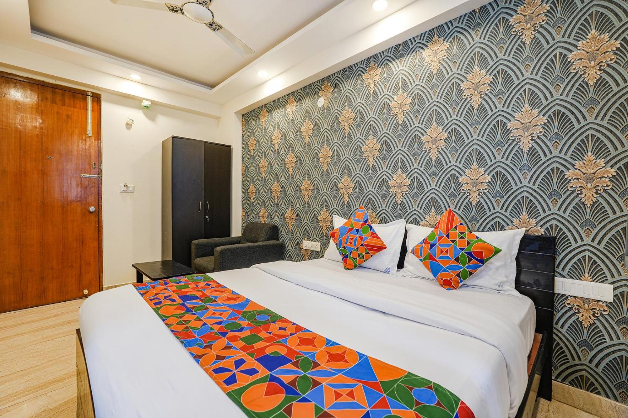 Hotel Fabexpress 24 - Nr Sagar Hospital