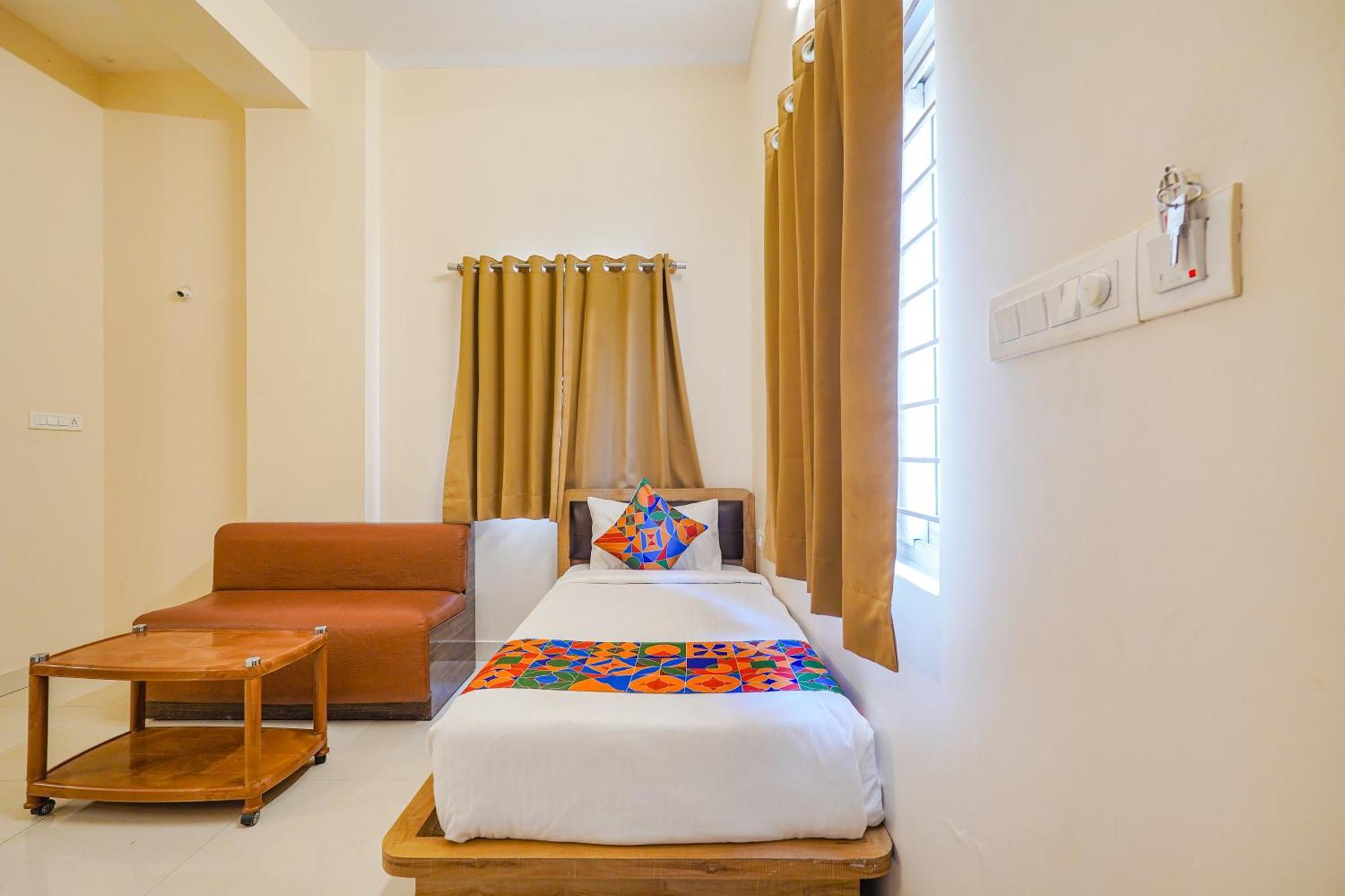 Hotel Fabhotel Grand Vista - Nr Bhartiya Mall - Mall Of Bangalore