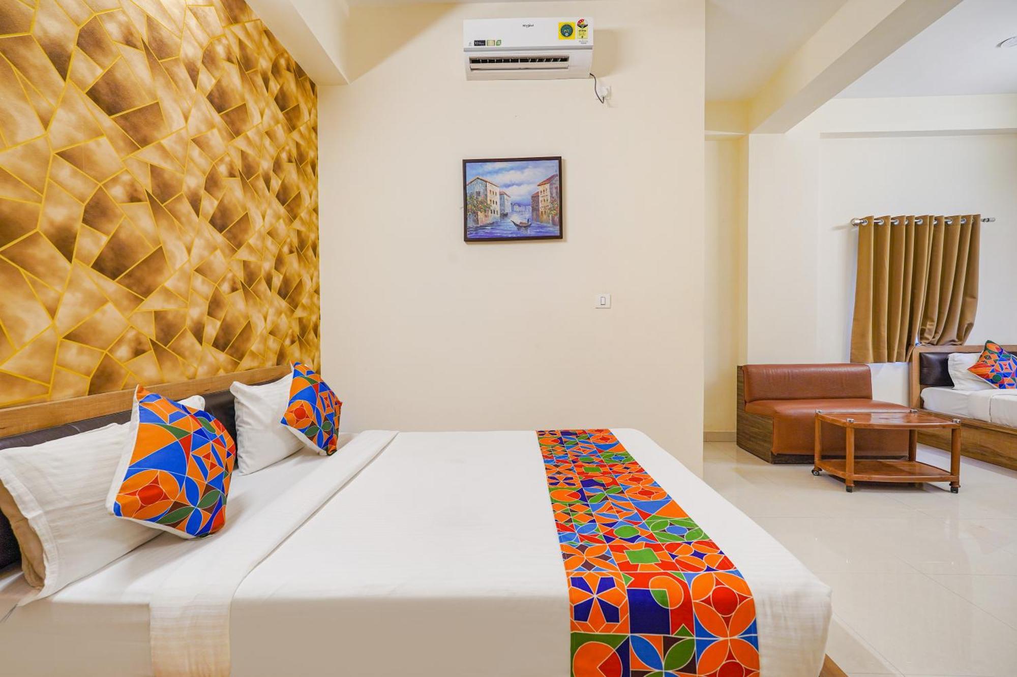 Hotel Fabhotel Grand Vista - Nr Bhartiya Mall - Mall Of