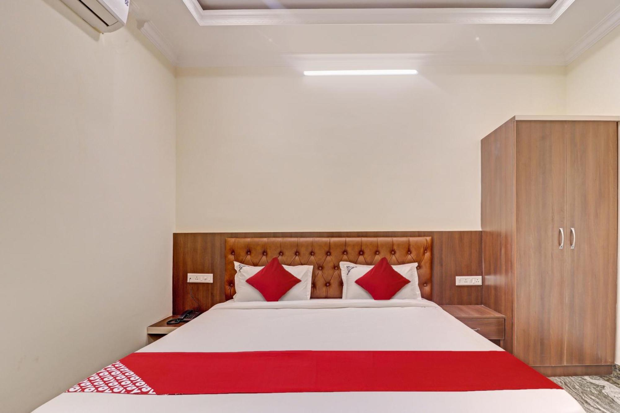 Hotel Collection O Ashraya Paradise 4*