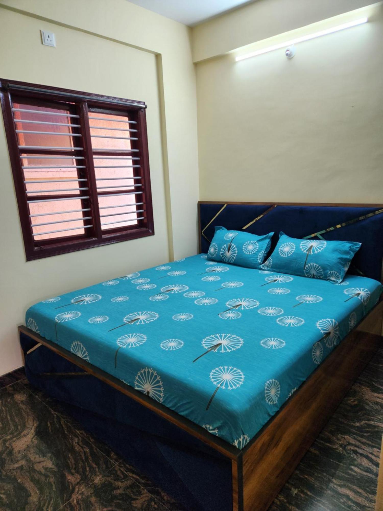 Apartment Servostay Newly Launched Fully Furnished 2 Bhk Flats, Sg Palya Near Forum Nexus Koramangala Mall, Behind Christ College *