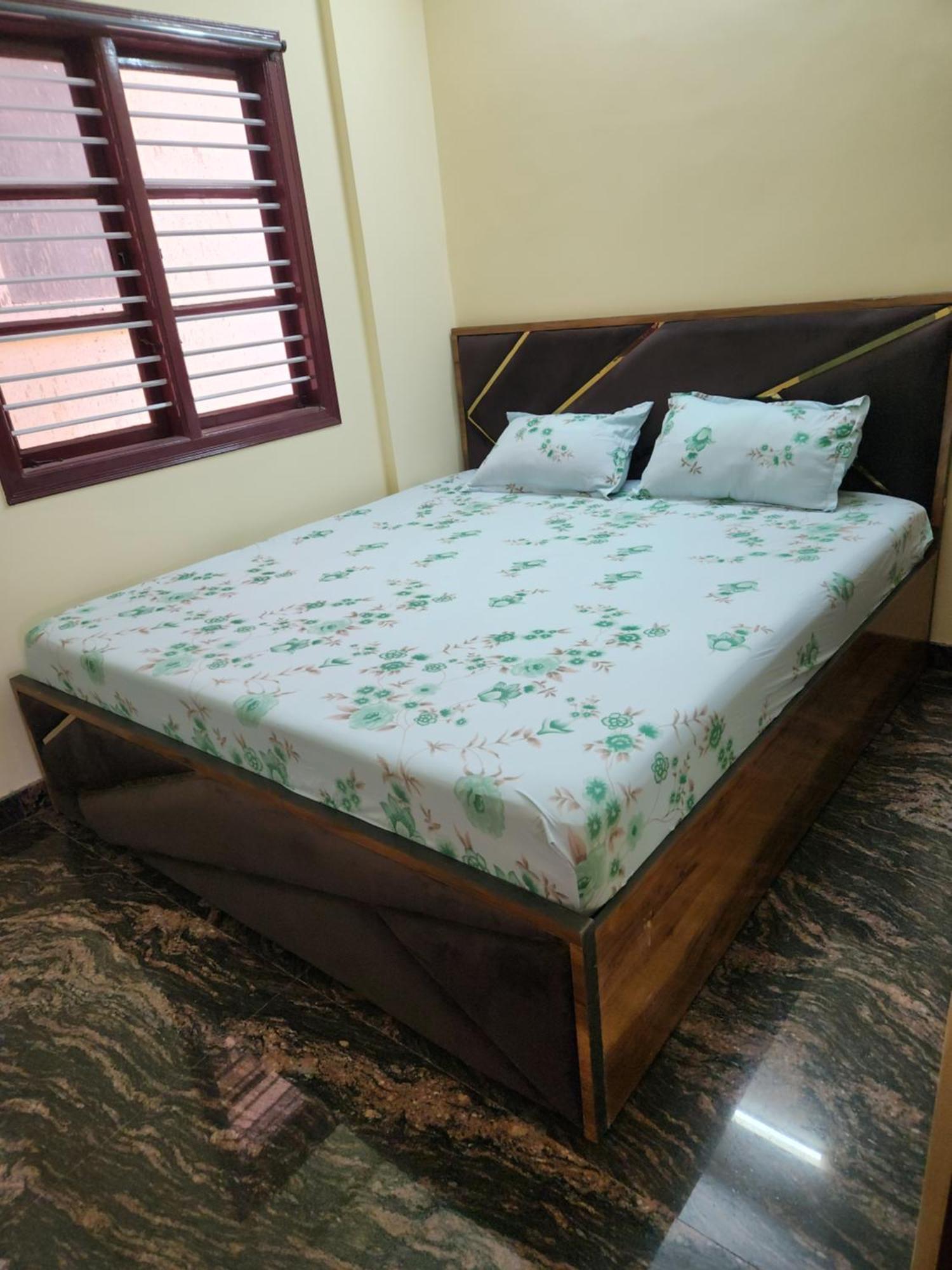 Apartment Servostay Newly Launched Fully Furnished 2 Bhk Flats, Sg Palya Near Forum Nexus Koramangala Mall, Behind Christ College *