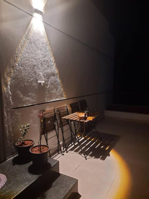 Villa The Rusticvibe-villa With Garden 30 Km Frm Ecity