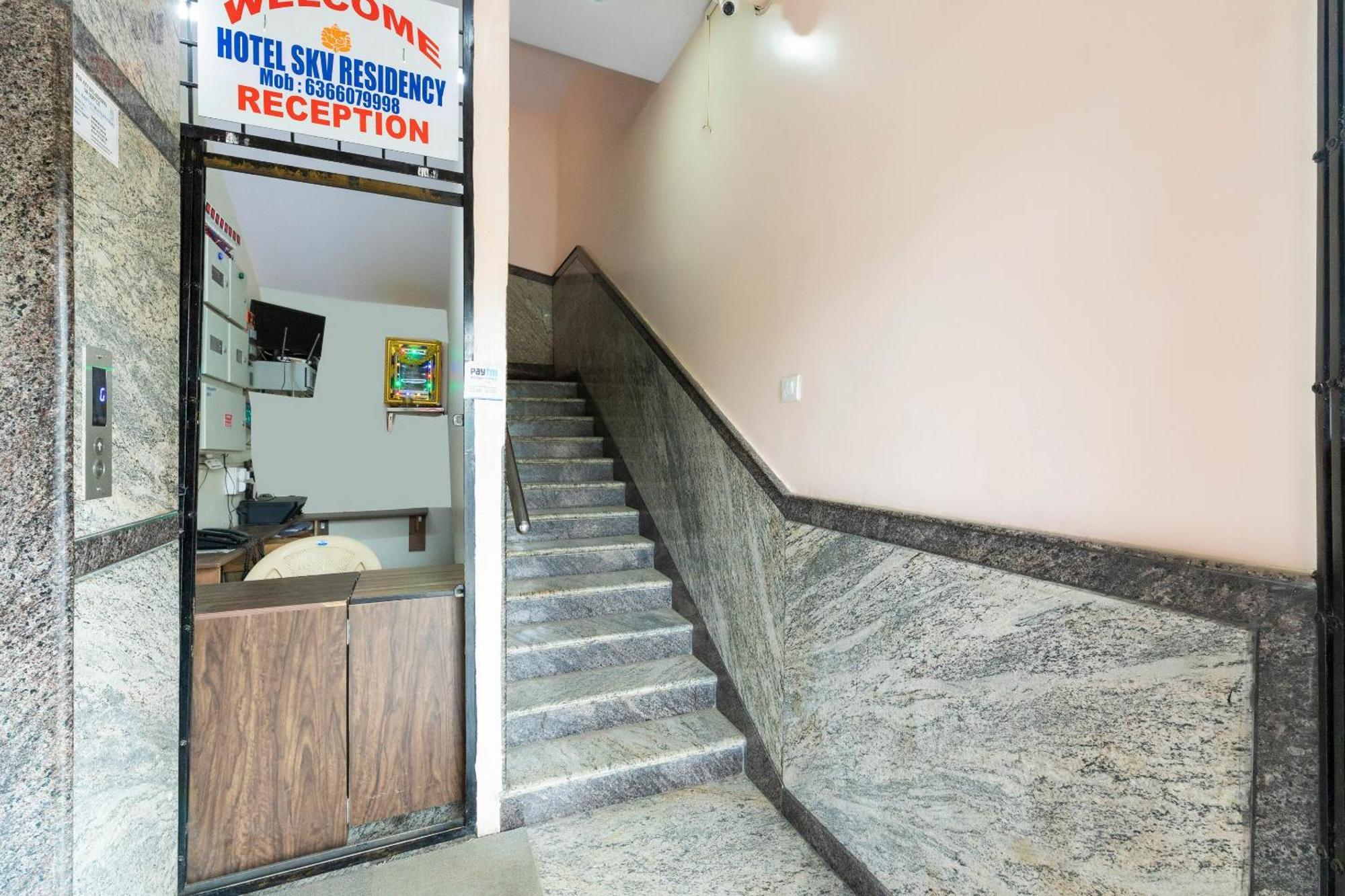 Oyo Ramana Near Hare Krishna Hill Hotel