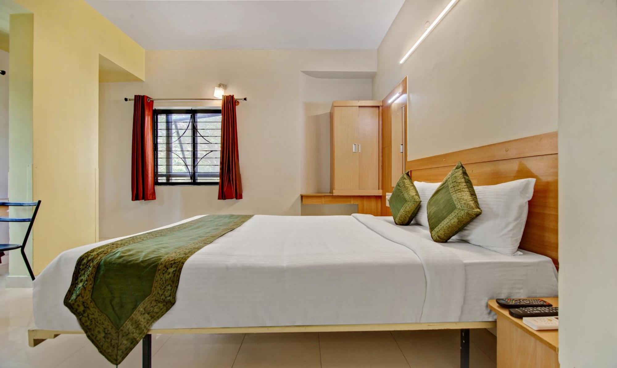 Hotel Itsy Kes Residency, 10 Min From Ksr Junction