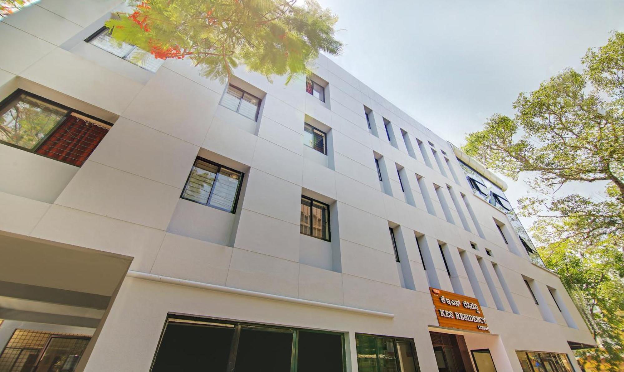 Itsy Kes Residency, 10 Min From Ksr Junction Hotel