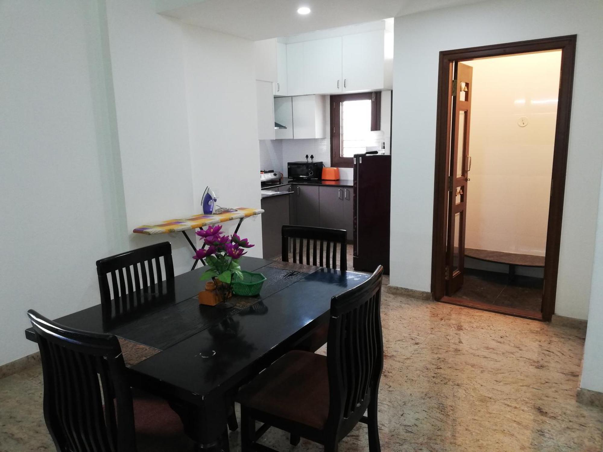 Apartment Matoshri *