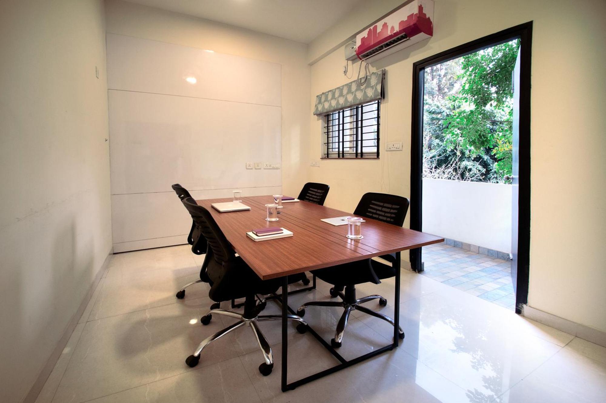 Hotel Purple Cloud Urban 3*