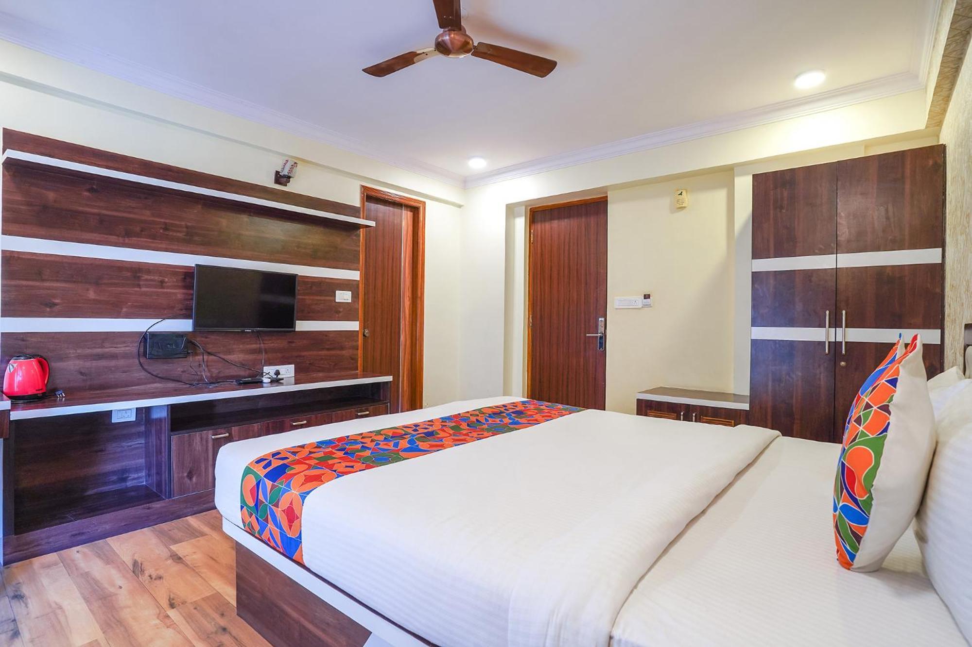 Fabhotel Prime Signature