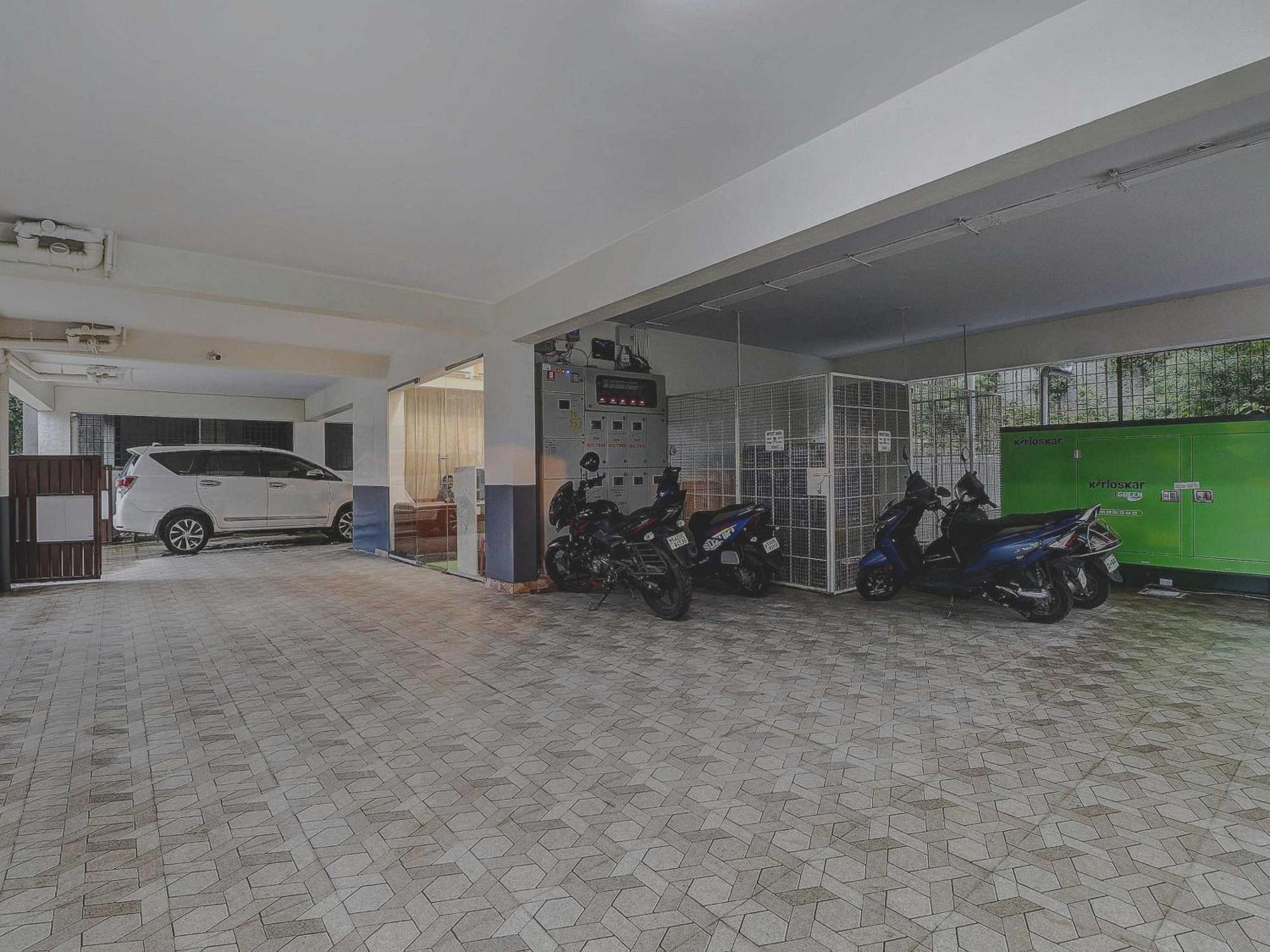 Super Collection O Global Near Kengeri Bus Terminal Metro Station 4* Bangalore