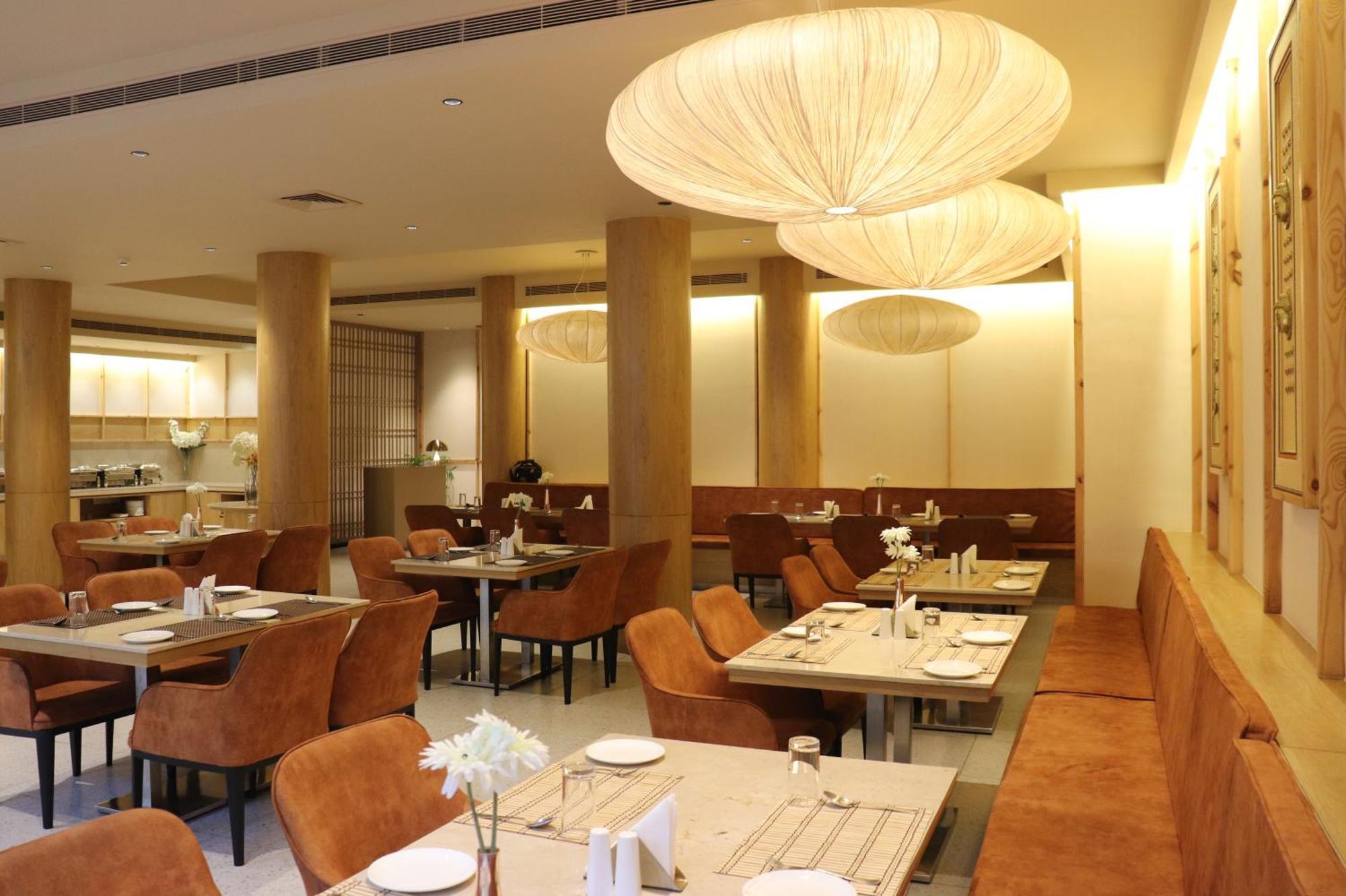 Hotel 37th Crescent 3*
