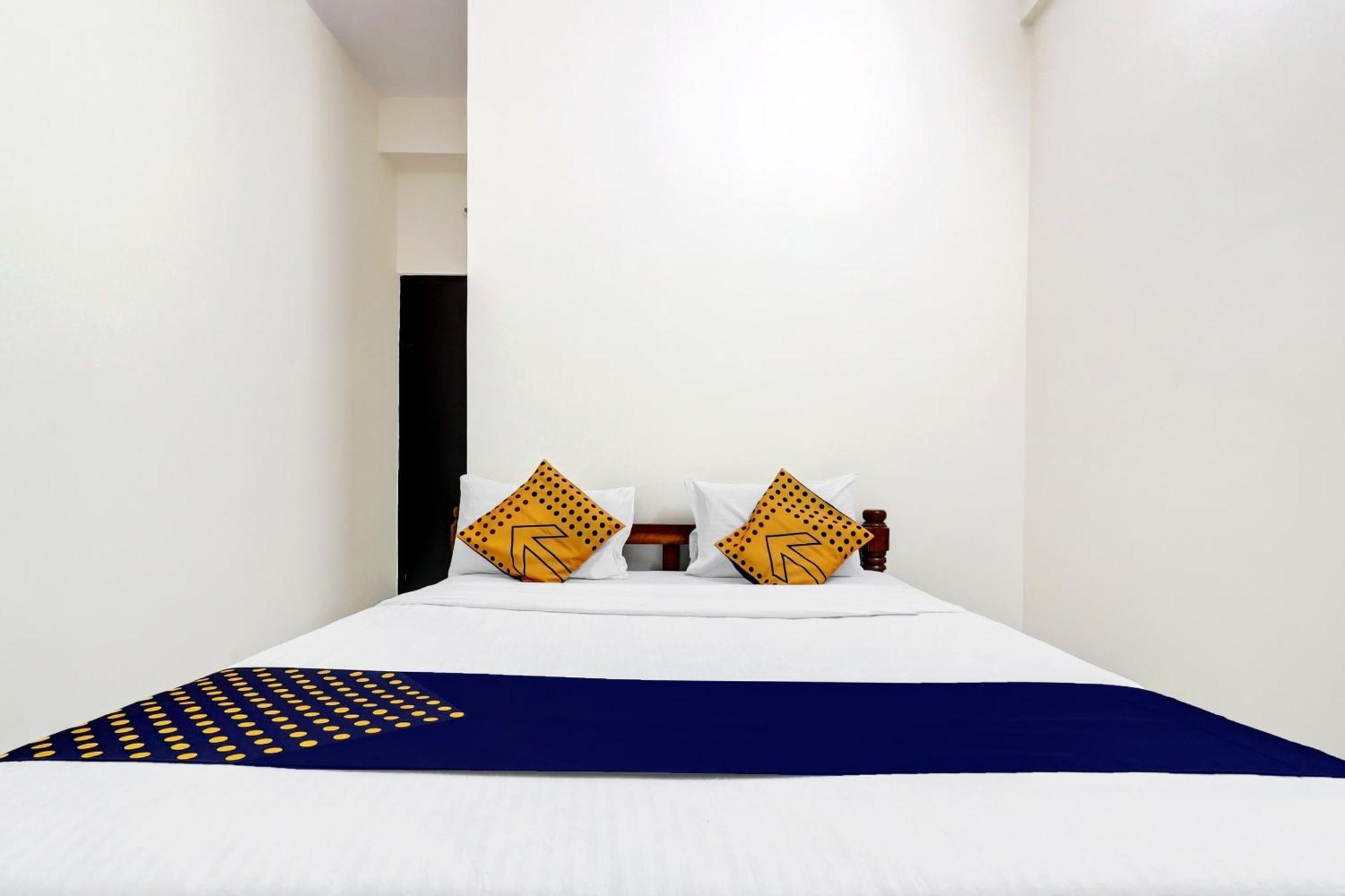 Spot On P Raju Hotel 2*