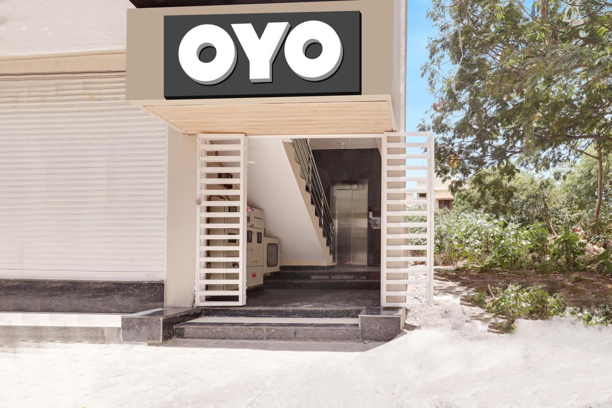 Oyo Friends Hotel 4*