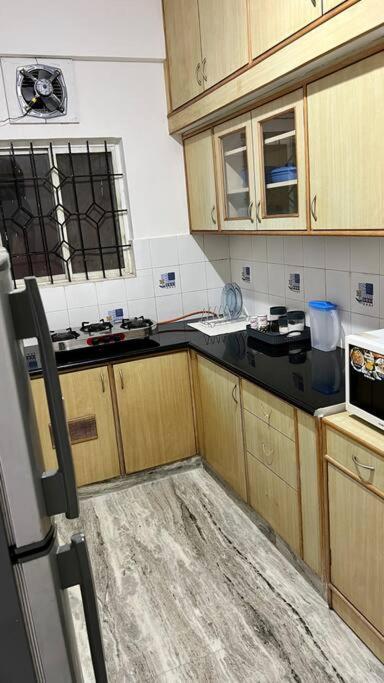 Apartment Cozy 2-bedroom Service With Free Parking *