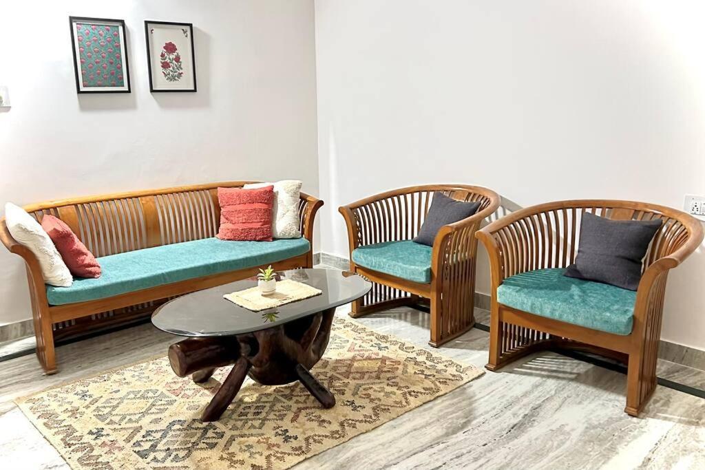 Cozy 2-bedroom Service With Free Parking Bangalore