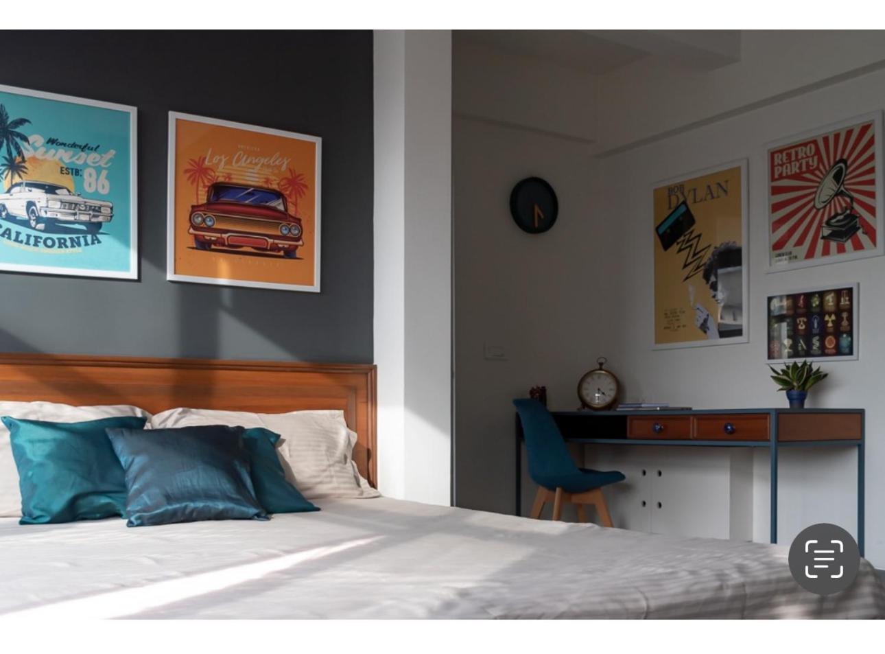 Fun N Frolic Apartment