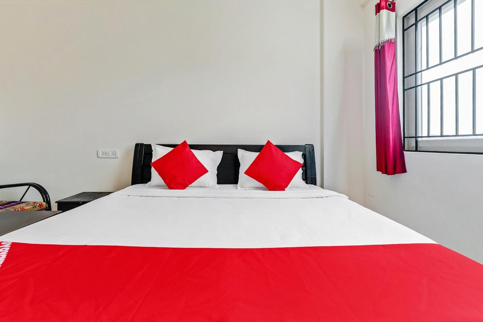 49996 Jj Comforts Hotel 3*