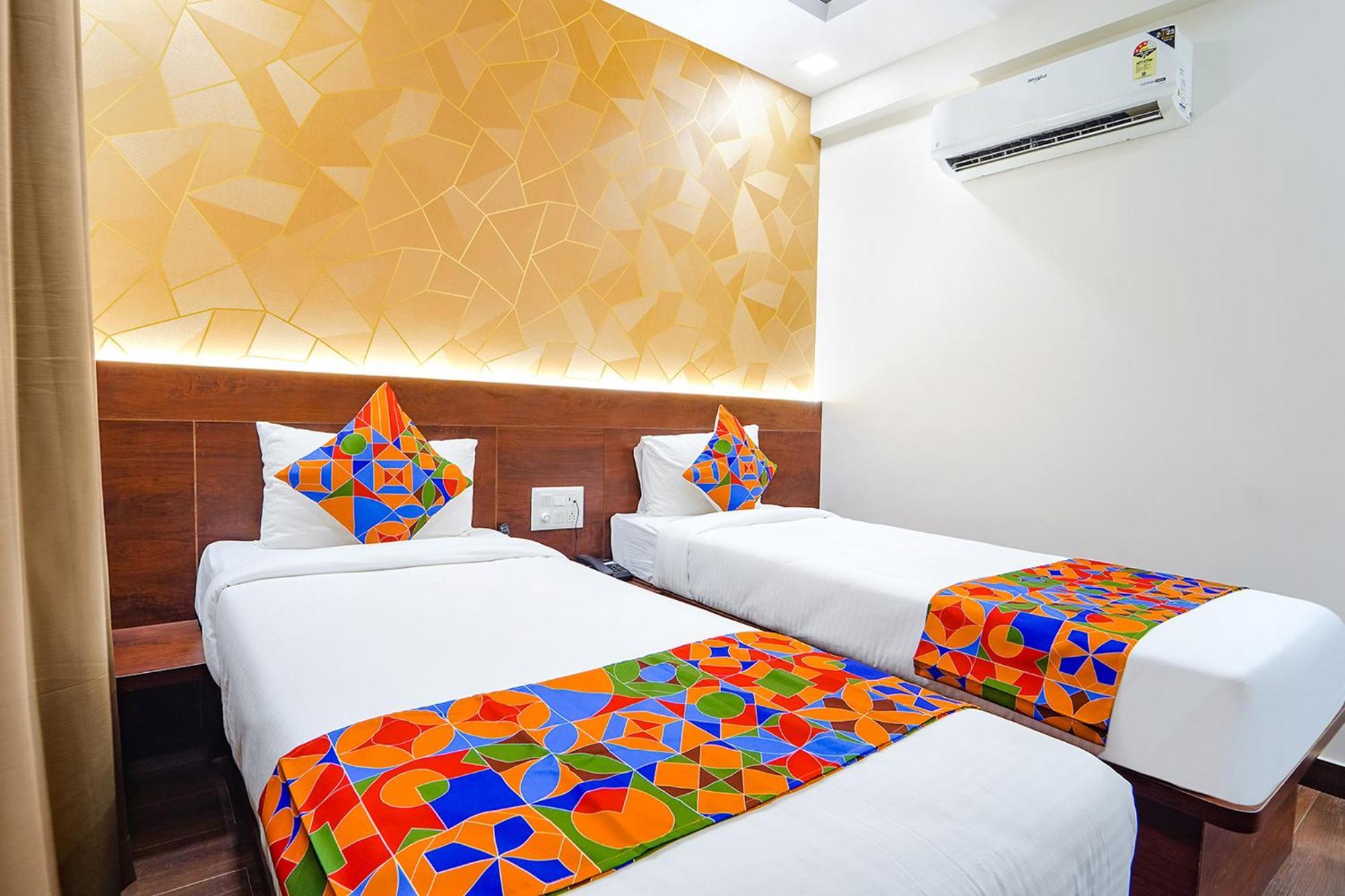 Fabhotel Ellegant Hotel