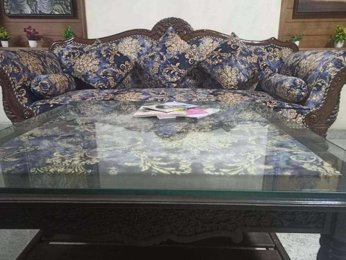 Homestay The Cave Luxe Bangalore