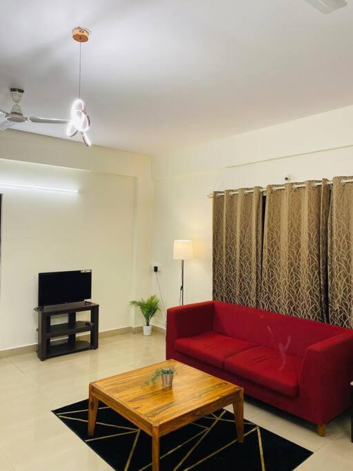 Comfortable 2bhk Flat In Cooke Town Bangalore