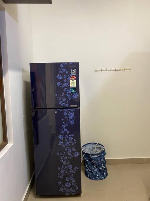 Comfortable 2bhk Flat In Cooke Town Apartment *