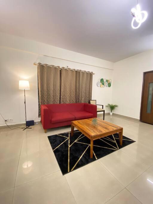 Apartment Comfortable 2bhk Flat In Cooke Town Bangalore
