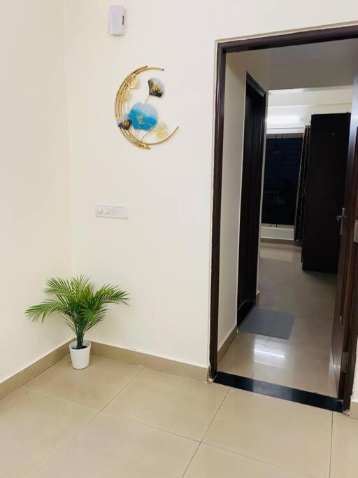 Comfortable 2bhk Flat In Cooke Town