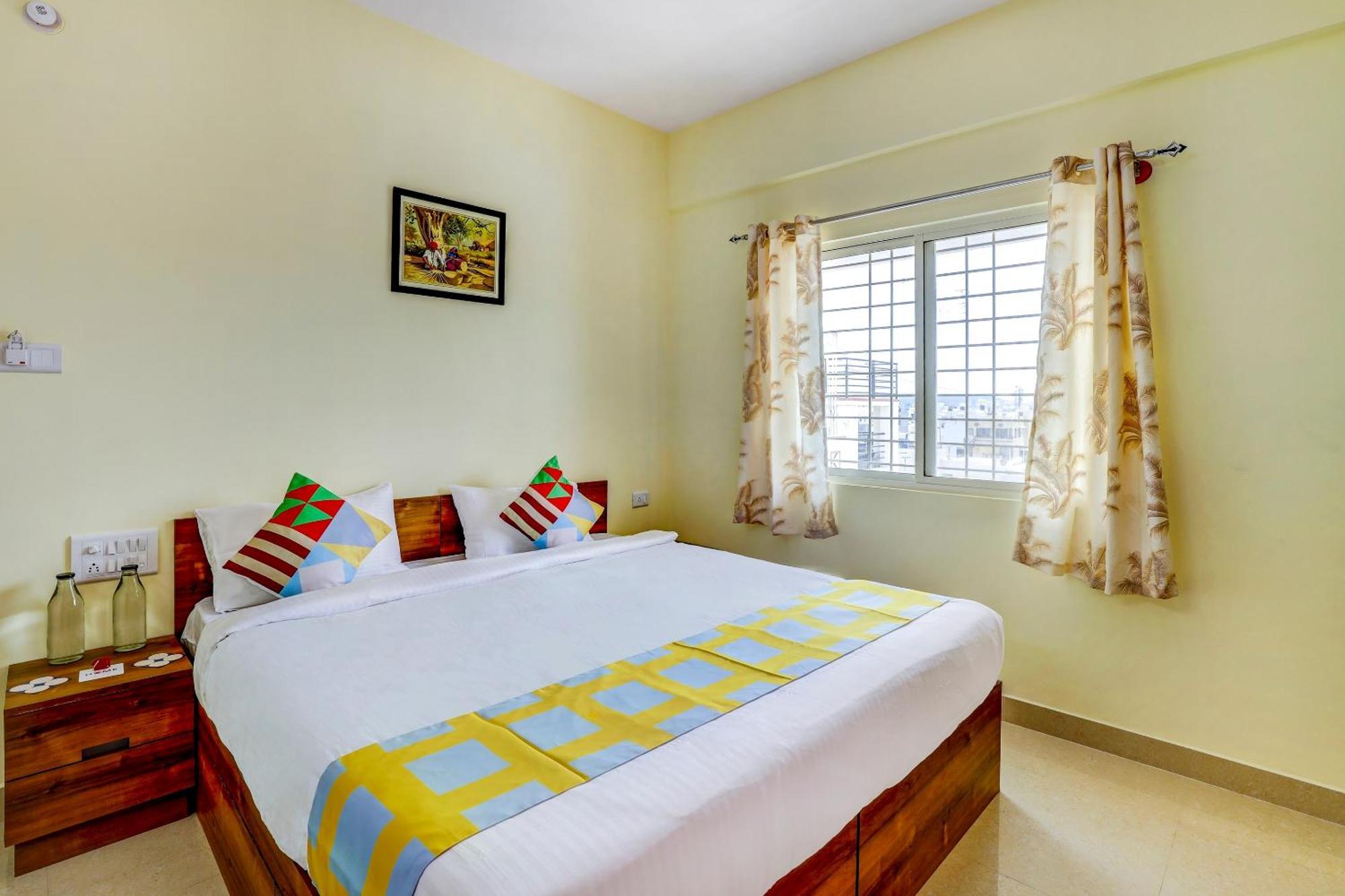 Oyo Capital O Swayamkrushi Arcade Hotel