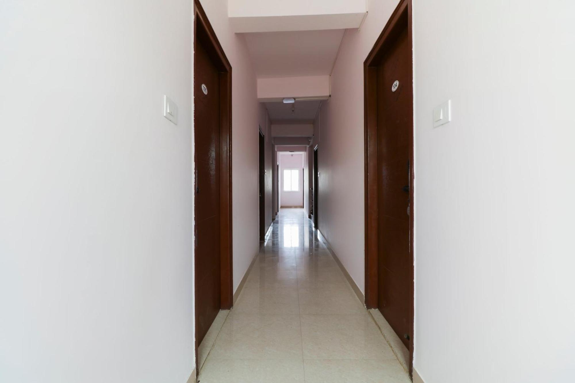 O Pallavi Nilayam Hotel 4*