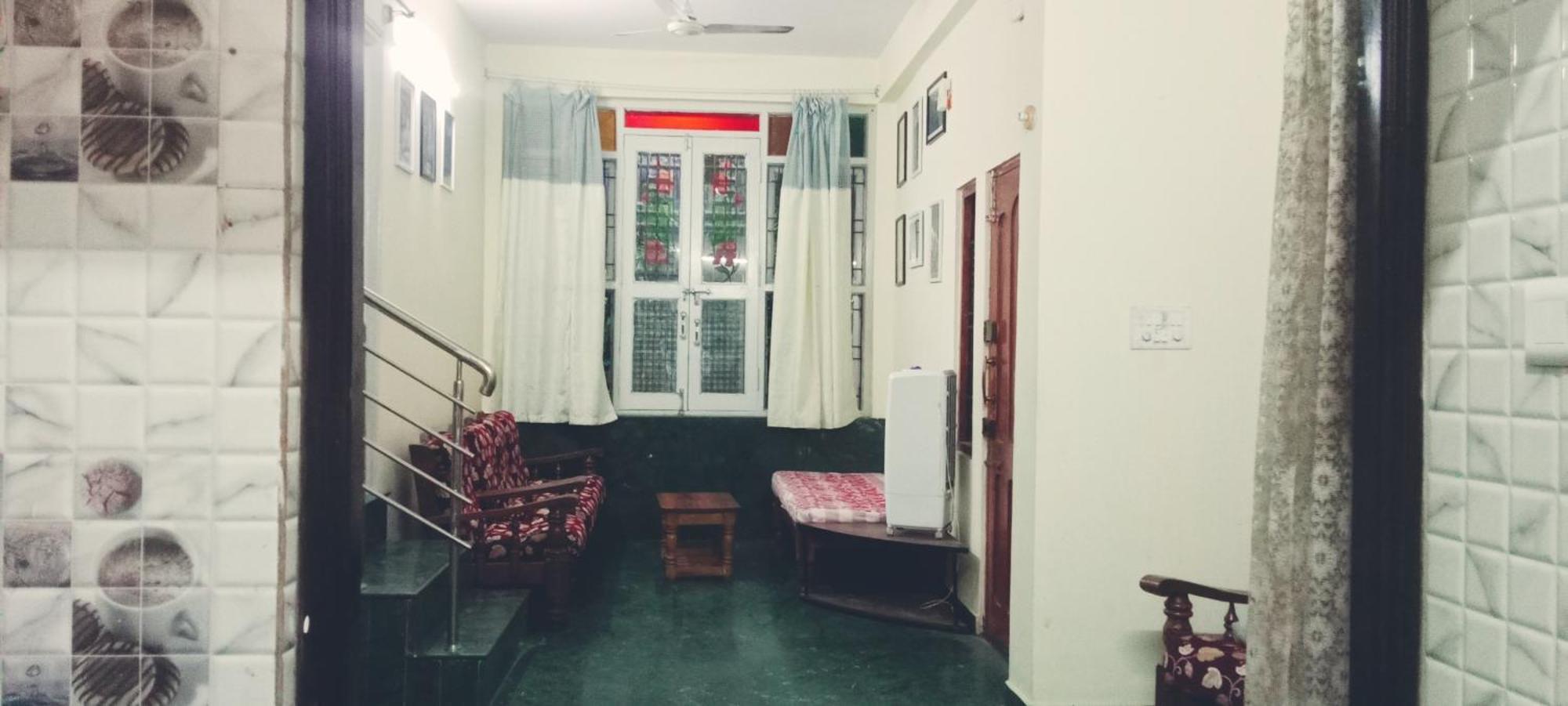 Homestay The Cave *