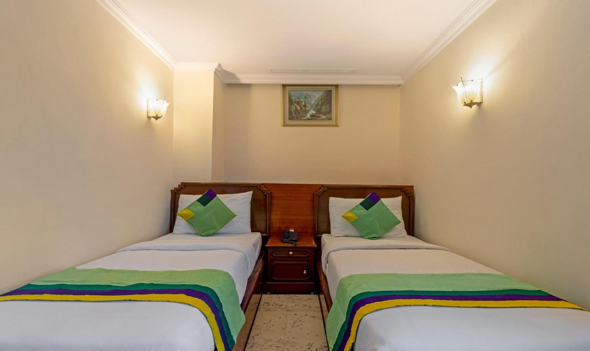 Hotel Treebo Seven Olives Hal 3*